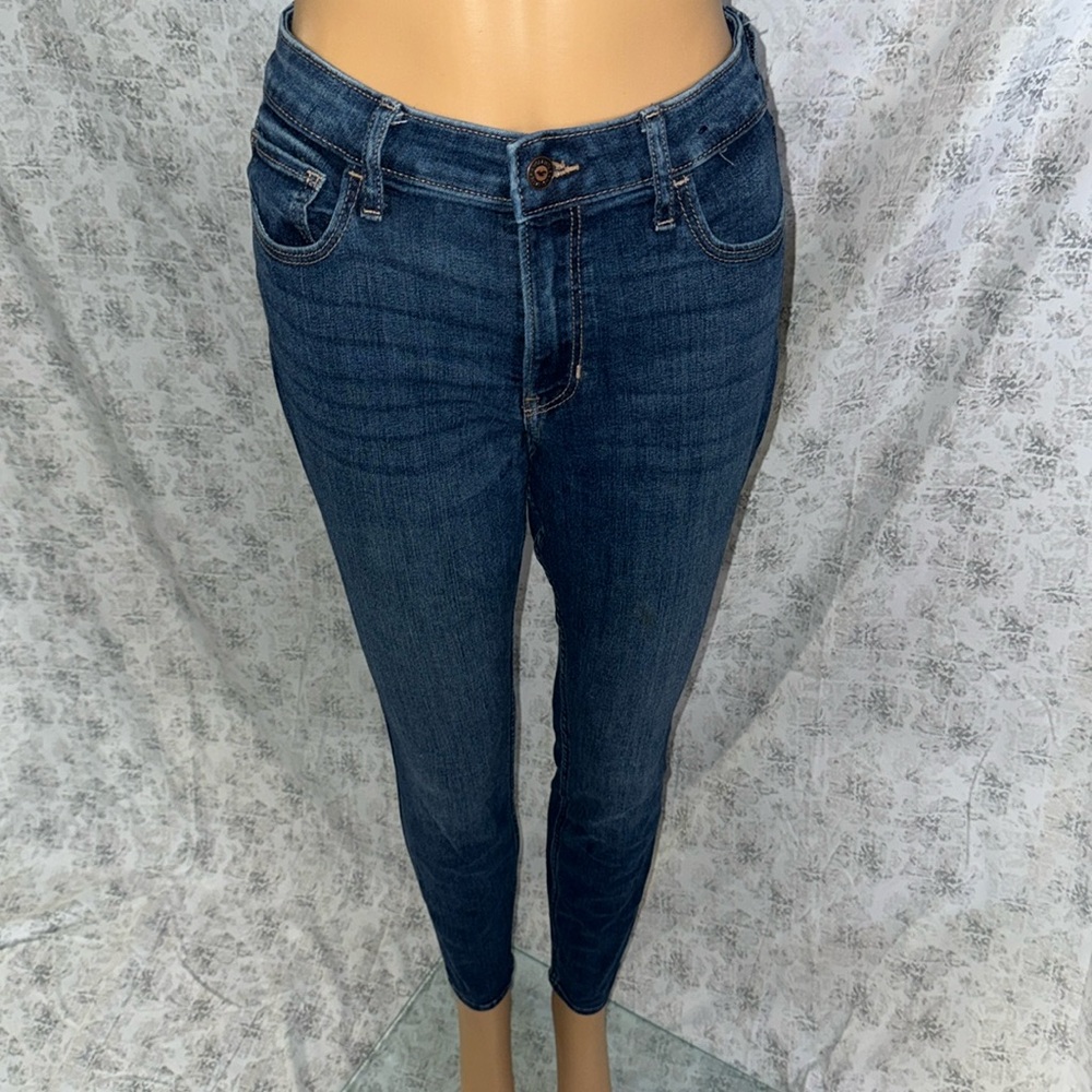 Hollister High-Rise Super Skinny 9L